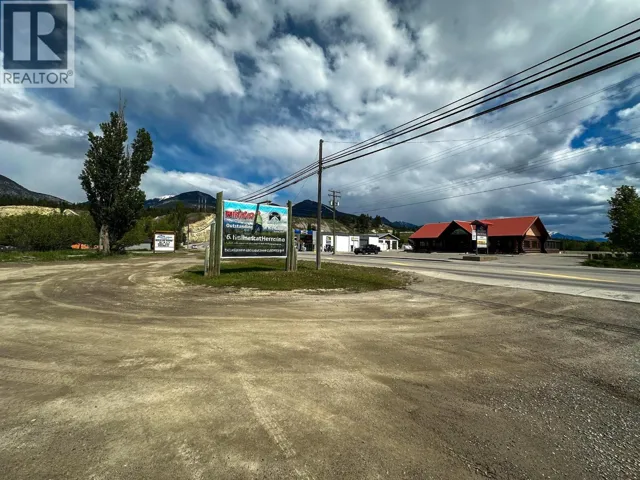 200 2ND Avenue, Invermere, British Columbia V0A1K7