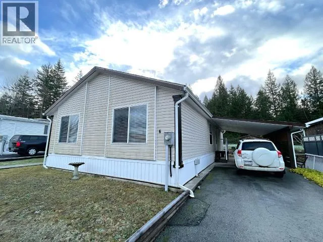 6-8442 SPRINGBROOK ROAD, Powell River, British Columbia V8A4Z2
