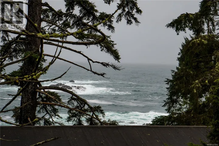 1202 596 Marine Dr, Ucluelet, British Columbia V0R3A0