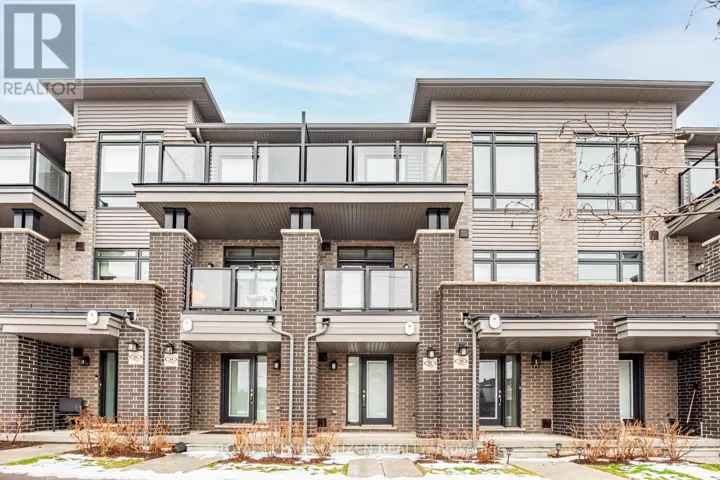 32 EMMAS WAY, Whitby (Taunton North), Ontario L1R0S7