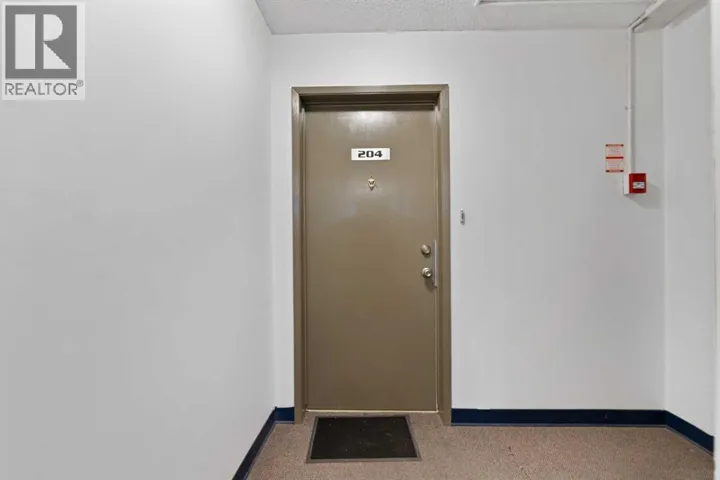 204, 4328 4 Street NW, Calgary, Alberta T2K1A2
