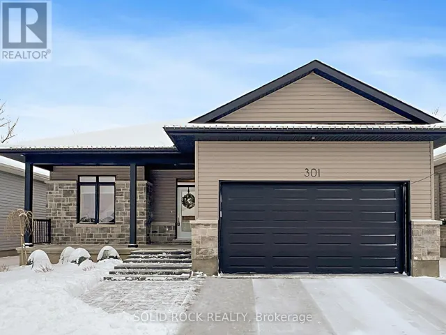 301 WOOD AVENUE, Smiths Falls, Ontario K7A5H4