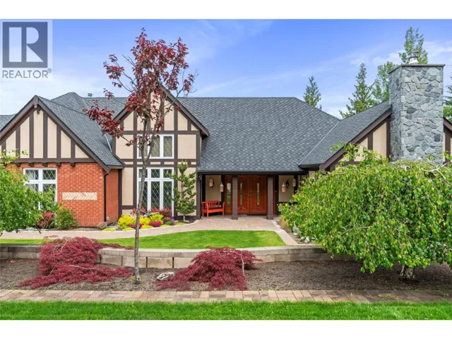 5121 IVY Road, Eagle Bay, British Columbia V0E1T0