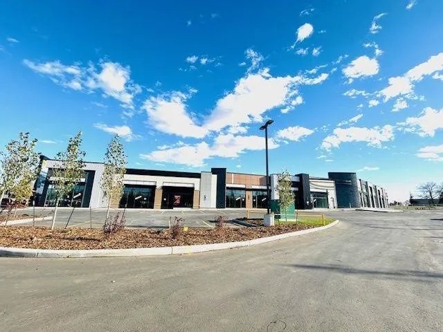 1139 103A Street SW, Edmonton, Alberta T6W2P6