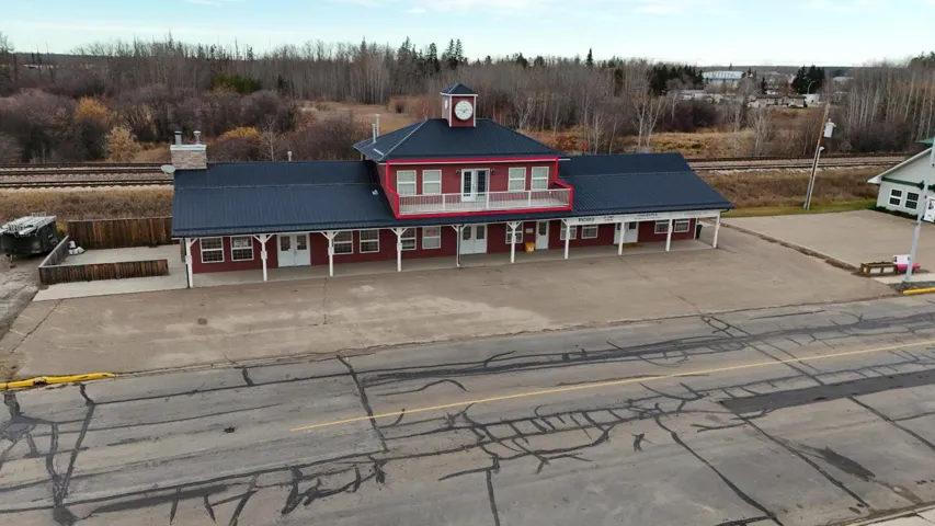 5020 Lac Ste Anne Trail S, Onoway, Alberta T0E1V0