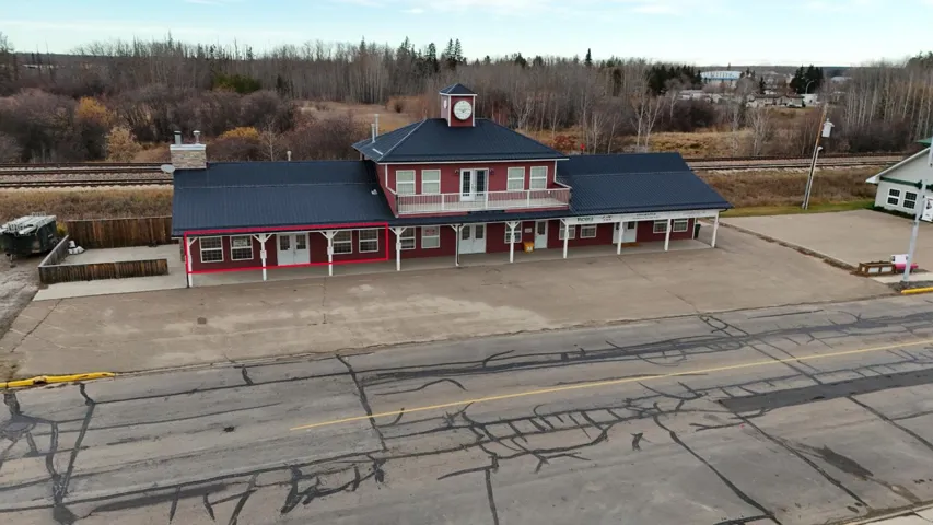 5020 Lac Ste Anne Trail S, Onoway, Alberta T0E1V0
