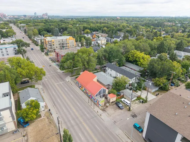 9865 85 Avenue, Edmonton, Alberta T6E2J5