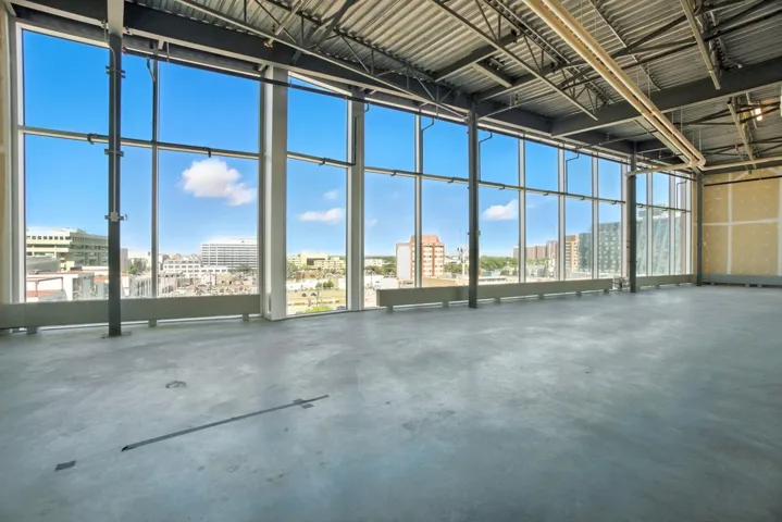 9666 JASPER Avenue, Edmonton, Alberta T5H3V5