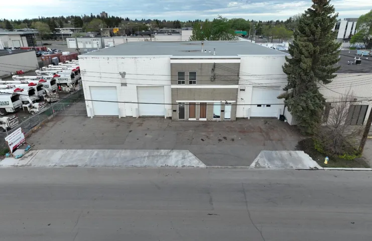 5720 103A Street, Edmonton, Alberta T6H2J5