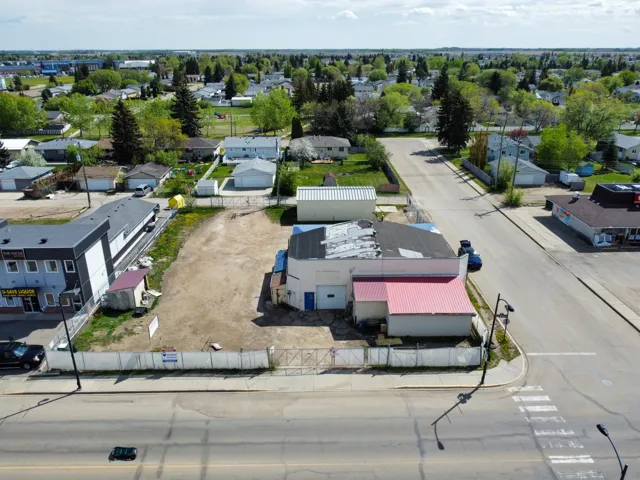 9903 100 Street, Morinville, Alberta T8R1R4