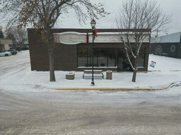 5102 street, Whitecourt Airport, Alberta T7S1V4