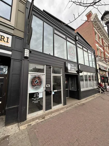 10349 Whyte Ave NW, Edmonton, Alberta T6E1Z9