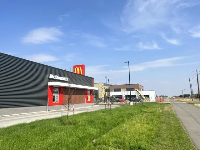 16715 71 Street, Edmonton, Alberta T5Z1Z8