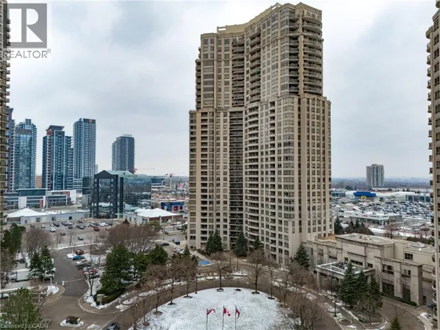 35 KINGSBRIDGE GARDEN Circle Unit# 105, Mississauga, Ontario L5R3Z5
