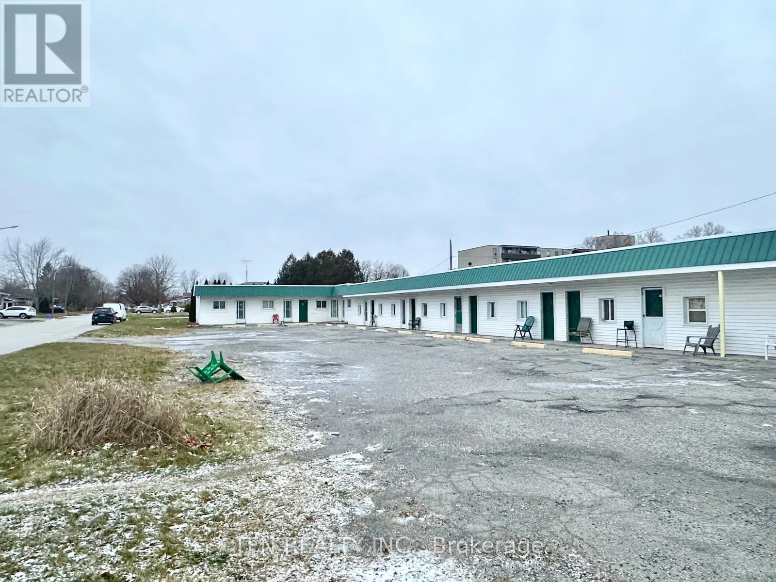 Commercial Sale For Sale