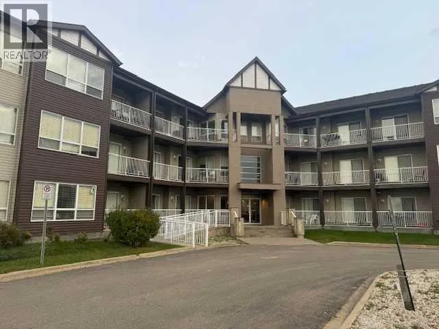 304, 290 Plamondon Drive, Fort McMurray, Alberta T9K0A5