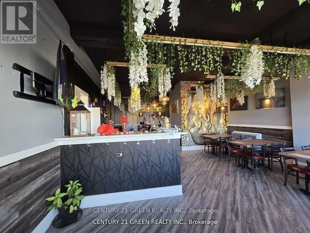 2307 LAKESHORE ROAD W, Oakville (BR Bronte), Ontario L6L1H2