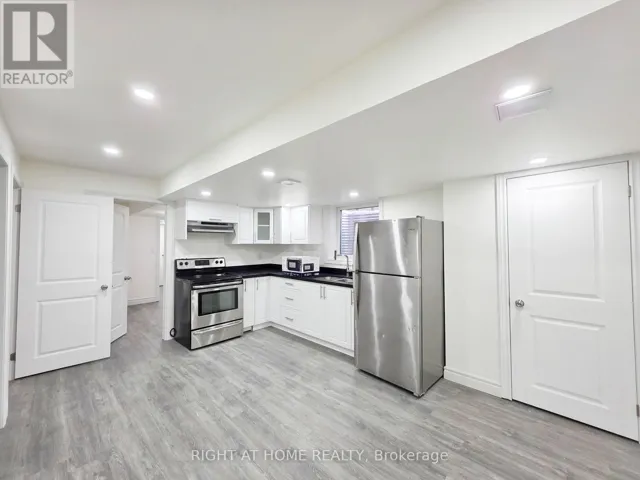 LOWER - 948 BROADWAY BOULEVARD, Peterborough (Northcrest Ward 5), Ontario K9H0G8