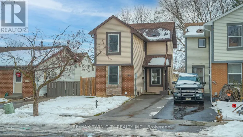 5 ENFIELD CRESCENT, Brantford, Ontario N3P1B3