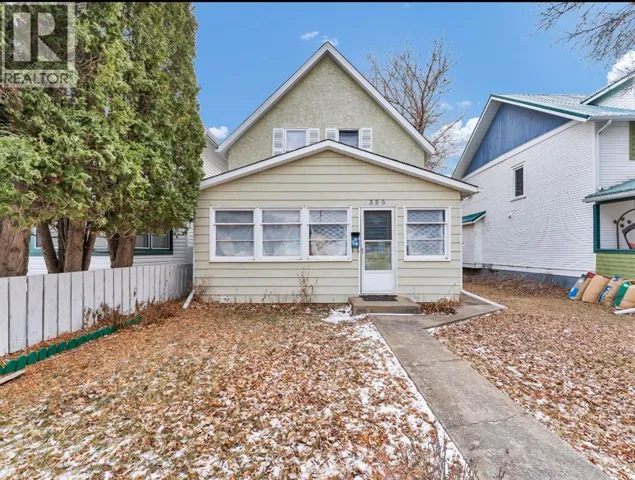 355 9 Street SE, Medicine Hat, Alberta T1A1N4