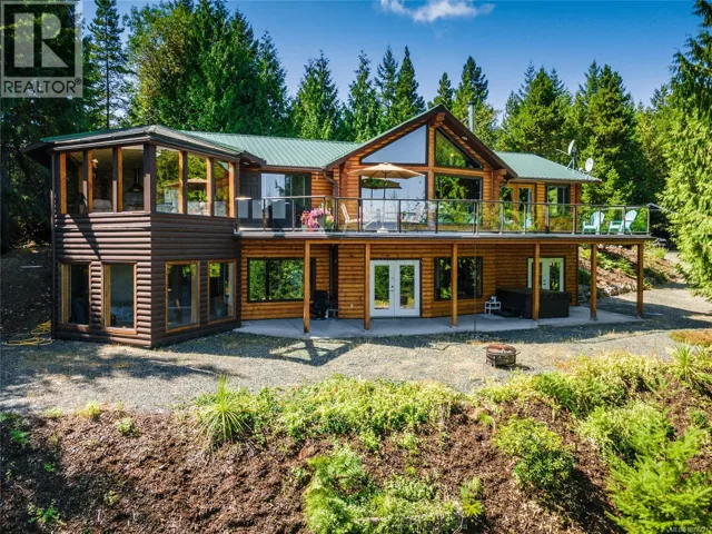 1685 Peligren Pl, Qualicum Beach, British Columbia V9K2S3