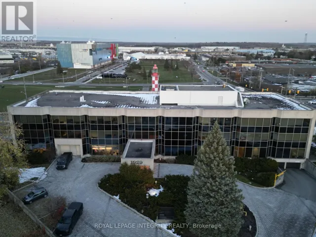 204 - 1929 RUSSELL ROAD, Ottawa, Ontario K1G4G3