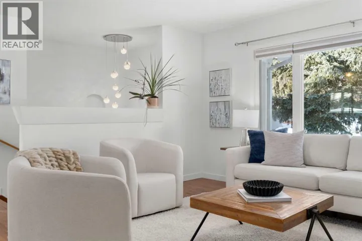 3251 Bearspaw Drive NW, Calgary, Alberta T2L1T1