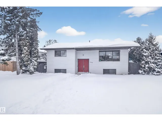 1732 61 ST NW, Edmonton, Alberta T6L1N2