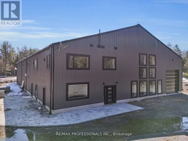 2320 HIGHWAY 117, Lake of Bays (Mclean), Ontario P0B1A0
