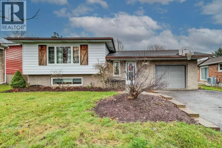 44 REINER Crescent E, Wellesley, Ontario N0B2T0