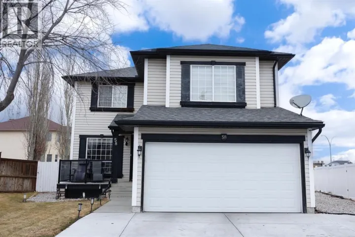 58 Lakeview Bay, Chestermere, Alberta T1X1G9