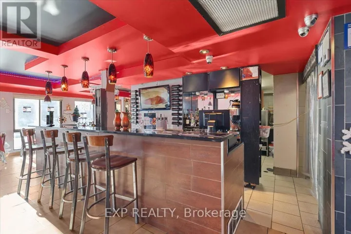 159 MONTREAL ROAD, Ottawa, Ontario K1L6E8