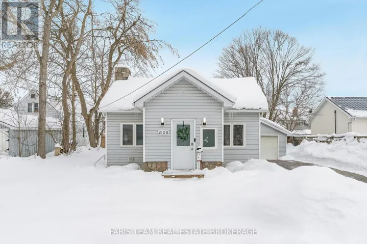 2108 VICTORIA STREET, Innisfil (Stroud), Ontario L9S1K4