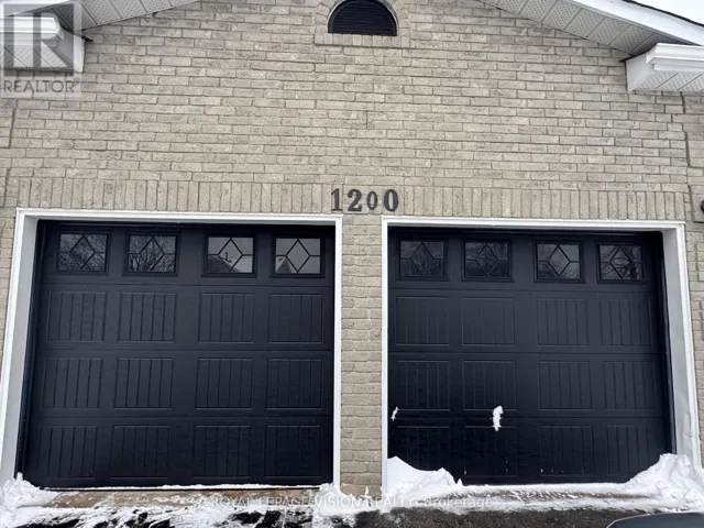 MAIN - 1200 MAPLE GATE, Pickering (Liverpool), Ontario L1X1T6