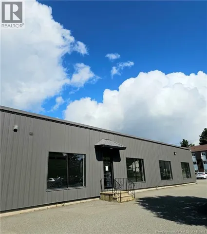 837 Prospect Street, Fredericton, New Brunswick E3B5Y4