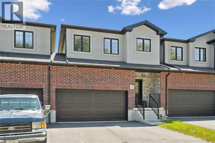 423 WOOLWICH Street, Waterloo, Ontario N2K0E8