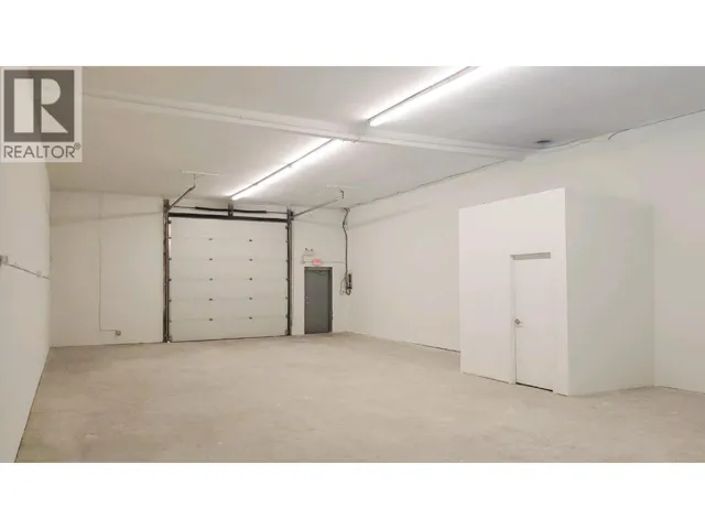 880 Leathead Road Unit# 4, Kelowna, British Columbia V1X2J8