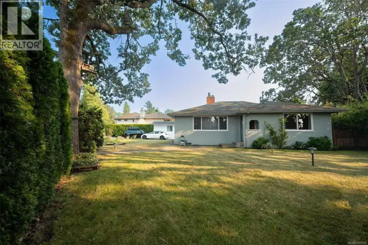 3956 Cedar Hill Cross Rd, Saanich, British Columbia V8P2N7