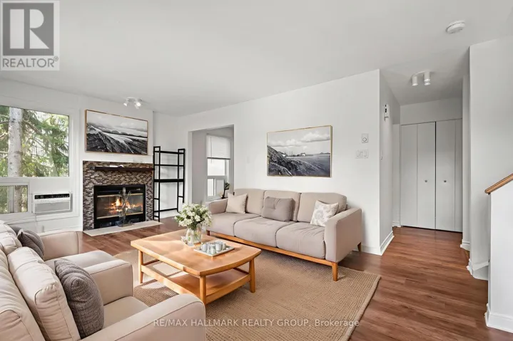 C - 311 PRESLAND ROAD, Ottawa, Ontario K1K2B6