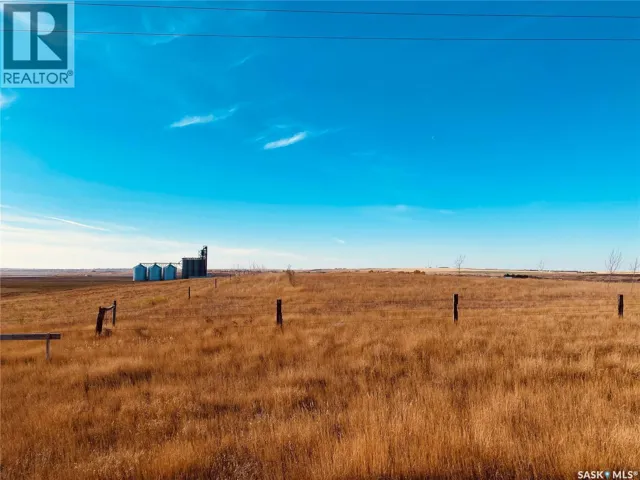 Acreage Lot East of Bronco Memorial, Swift Current Rm No. 137, Saskatchewan S9H3N7