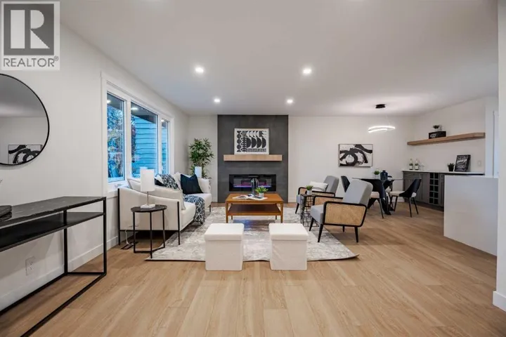 1024 Hunterston Place NW, Calgary, Alberta T2K4N6