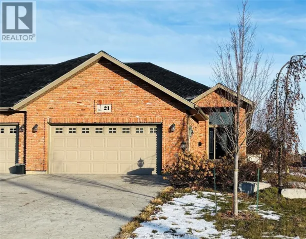 21 BABKIRK LANE, Leamington, Ontario N8H0A1