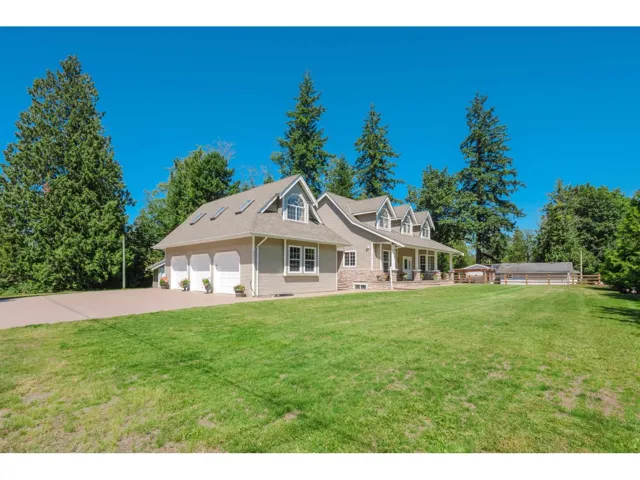 25219 60 AVENUE, Langley, British Columbia V4W1G9