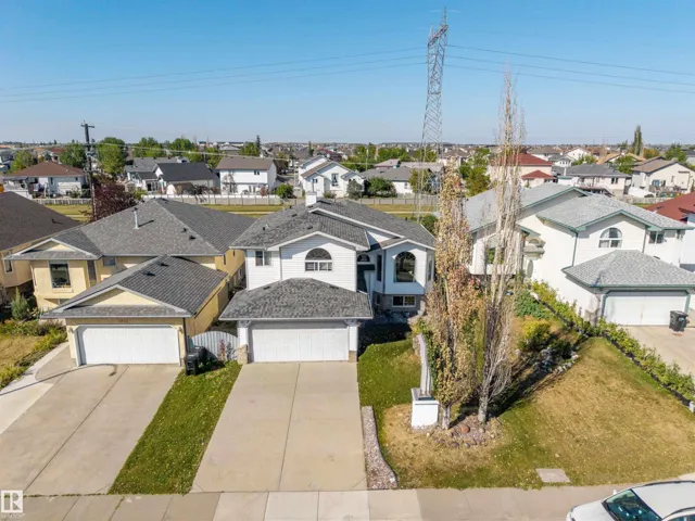 7808 163 AV NW, Edmonton, Alberta T5Z3K8