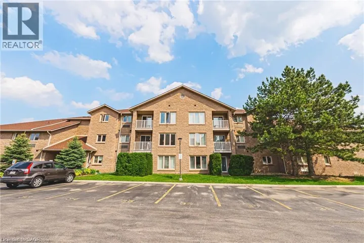 3050 PINEMEADOW Drive Unit# 30, Burlington, Ontario L7M3X5