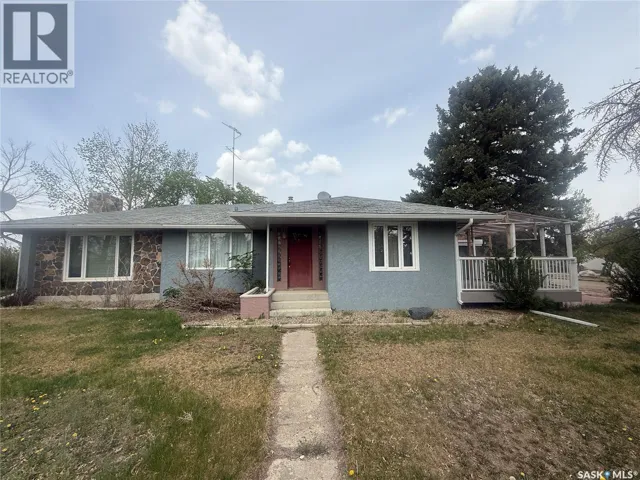 Wills Acreage, Frontier, Saskatchewan S0N0W0