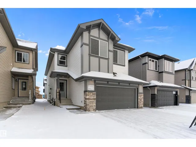 4015 208 ST NW, Edmonton, Alberta T6M3E4