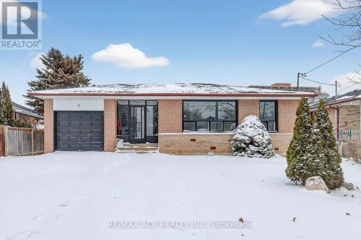 5 FORGE DRIVE, Toronto (Black Creek), Ontario M3N2R2
