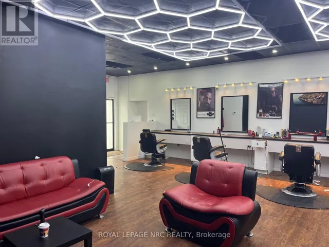 5824 MAIN STREET, Niagara Falls (Hospital), Ontario L2G5Z5