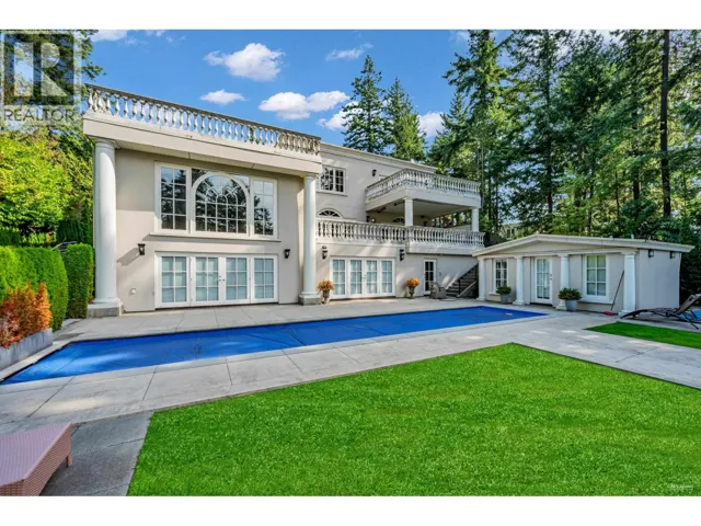 6089 GLENEAGLES DRIVE, West Vancouver, British Columbia V7W1W1